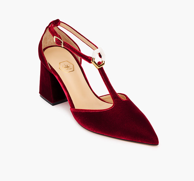 MaryJane Red Pumps